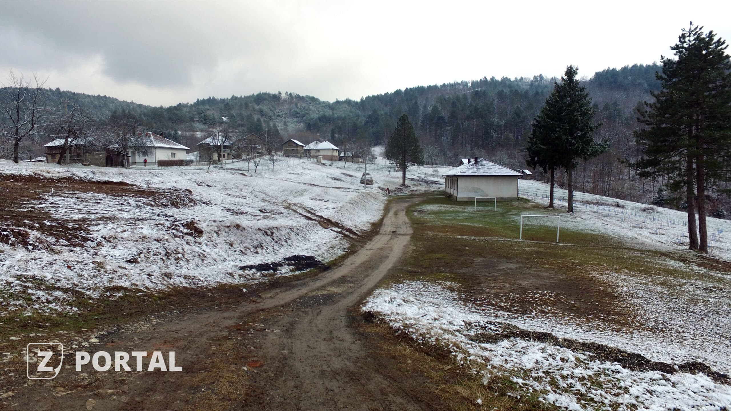 U Bajvatima počela implementacija projekta izgradnje sportsko-rekreativnog centra i uređenja školskog dvorišta
