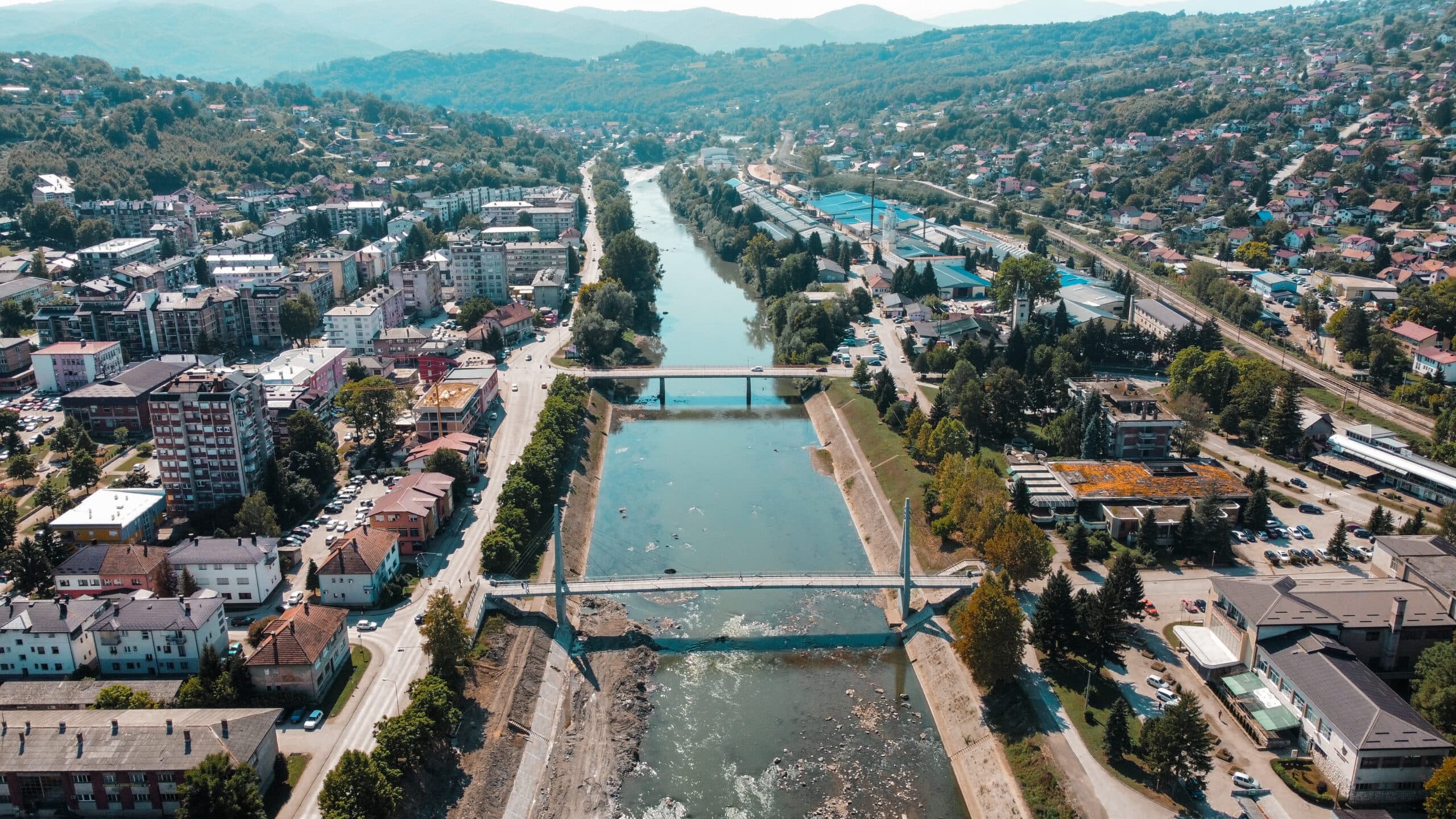 Grad Zavidovići: Oglas za dodjelu novčane nagrade “Alen Mehmedović” nadarenim studentima