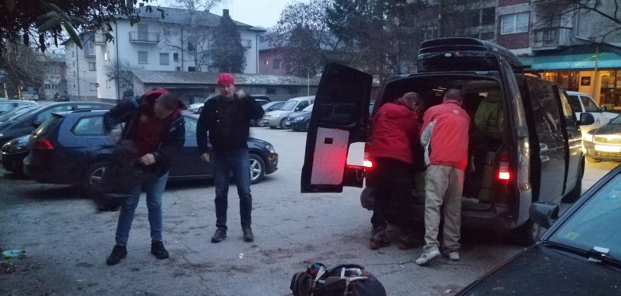 Spasioci iz Zavidovića krenuli put Turske kako bi pomogli ugroženima