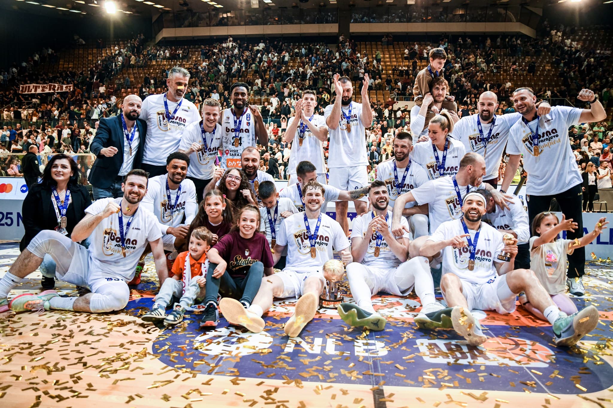 Košarkaši sarajevske Bosne prvaci ABA 2 Lige